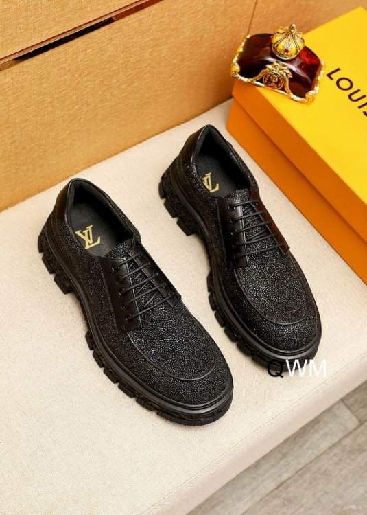 Picture of Louis Vuitton Shoes _SKULVsz38-45WM016413221